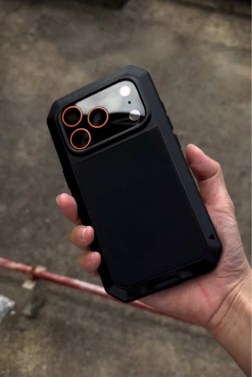 @Dark Case
