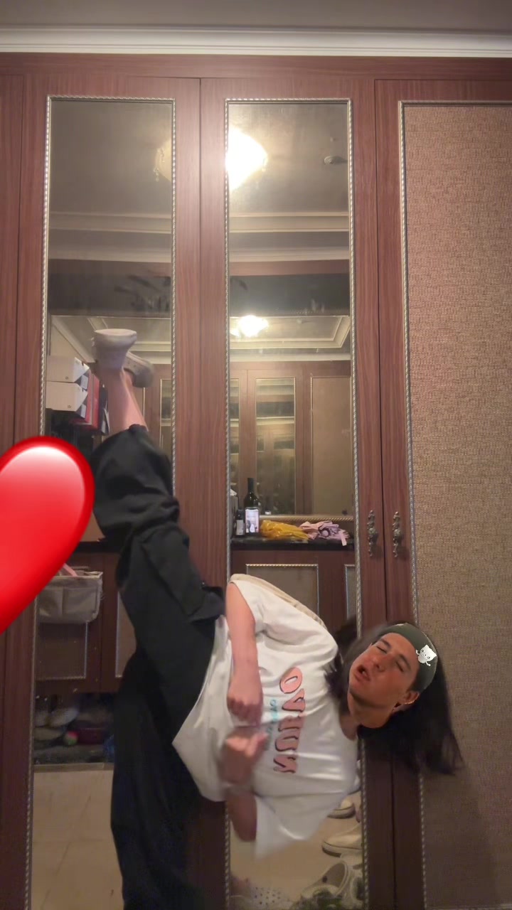 @지유보다 못생긴 뽀얁🤸&zwj;♀️