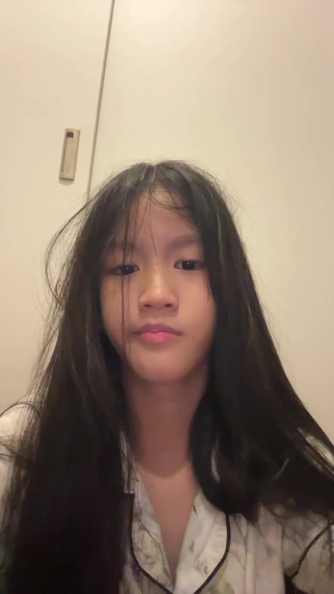 @Xhie 💋