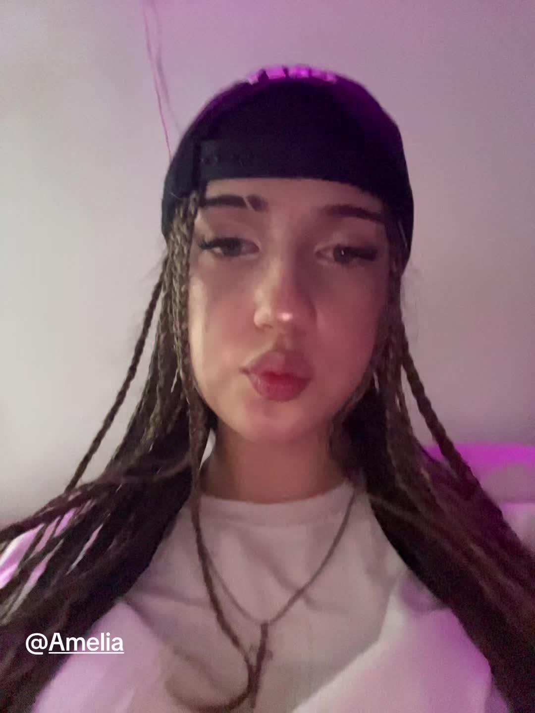 @Адидаска