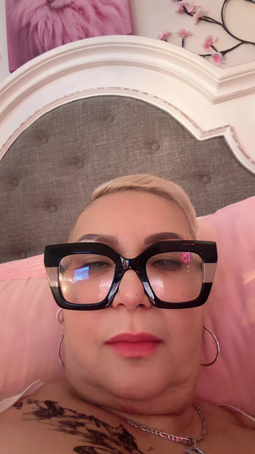 @mamanoemi