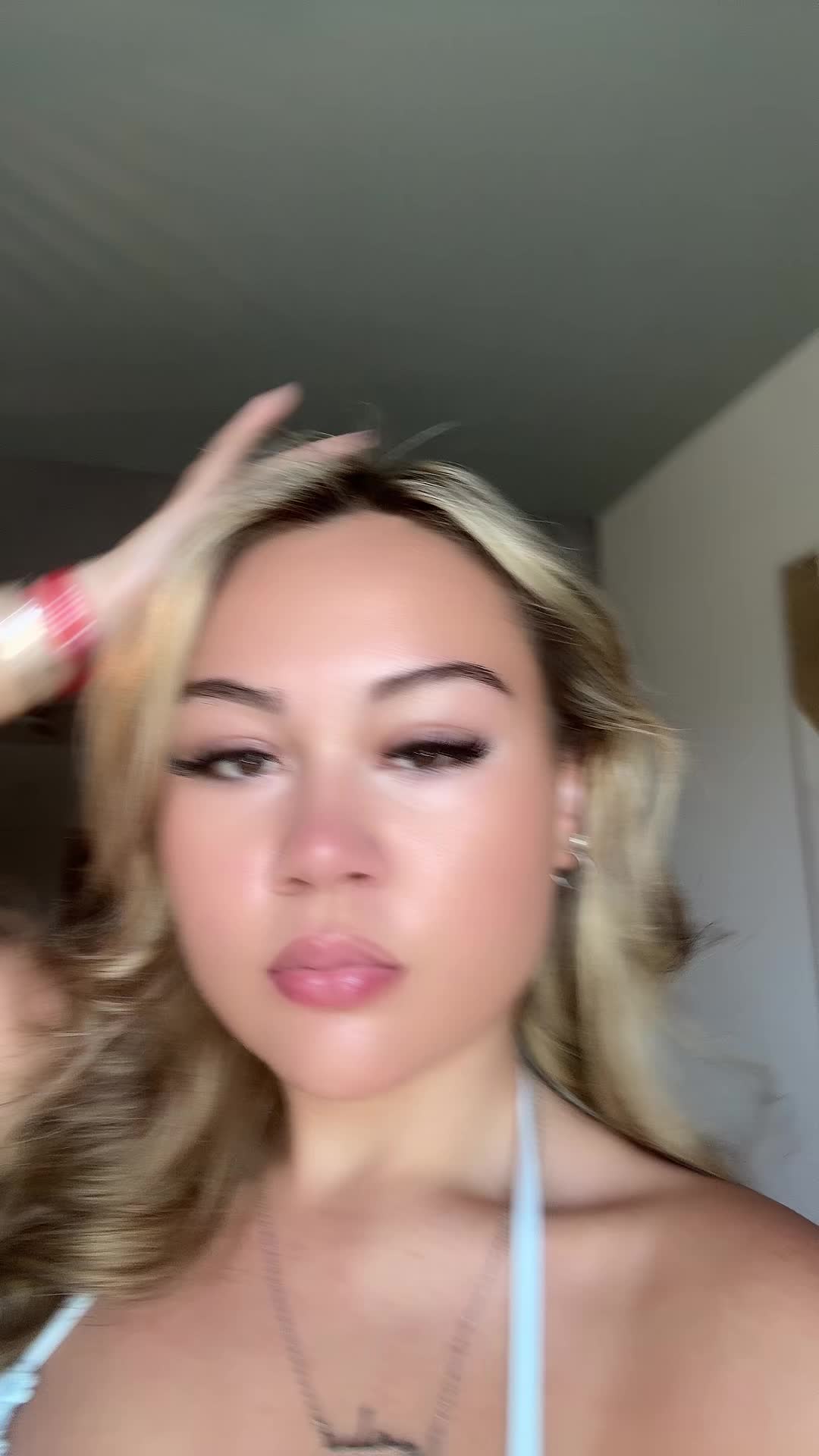 @🪩