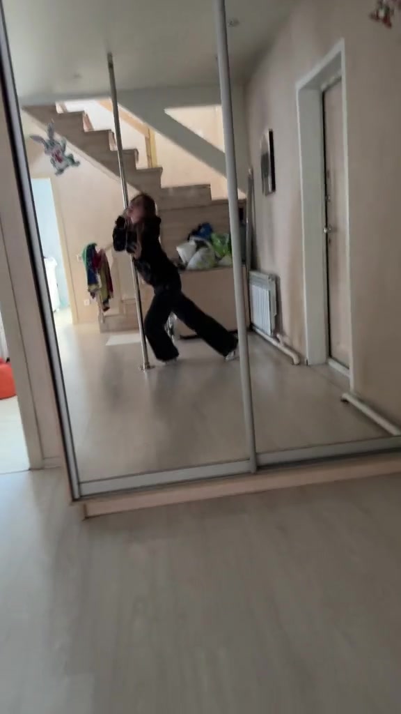 @elina