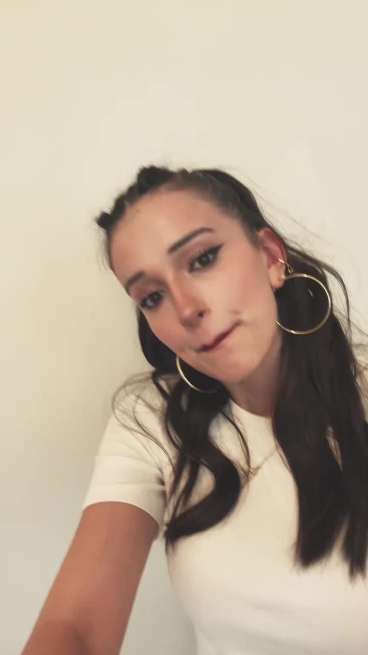 @𝕰𝖑𝖆