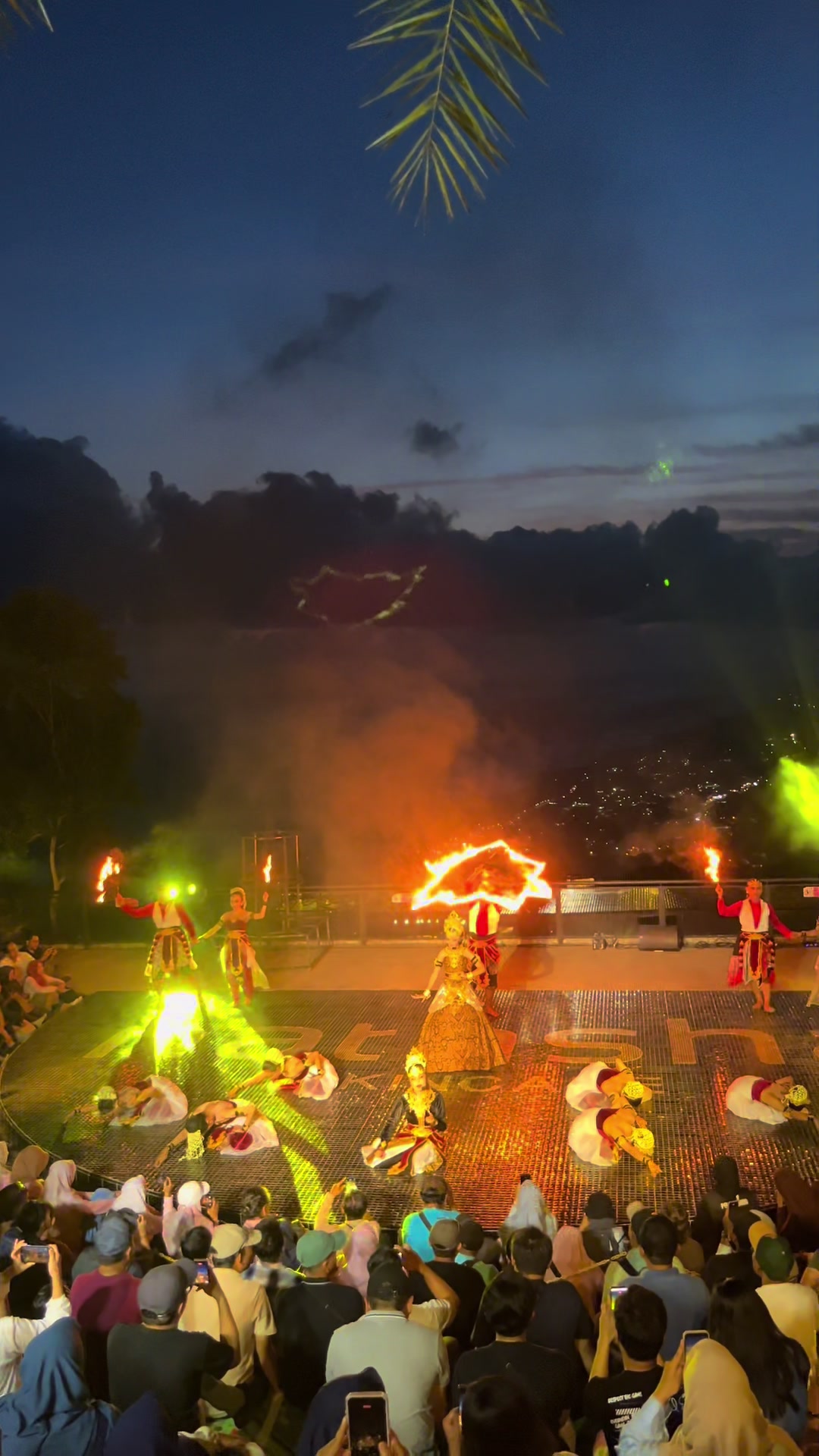 @PAKET WISATA JOGJA ISTIMEWA