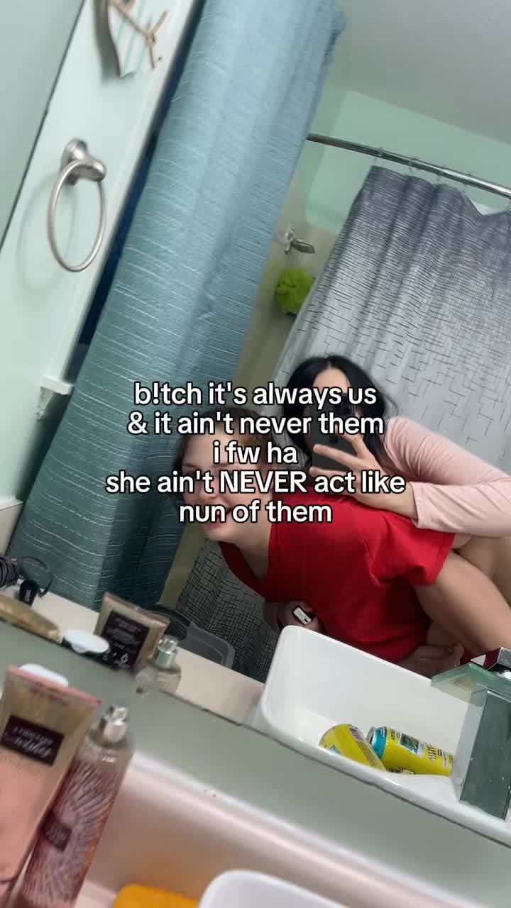 @Brittybratt 🤭