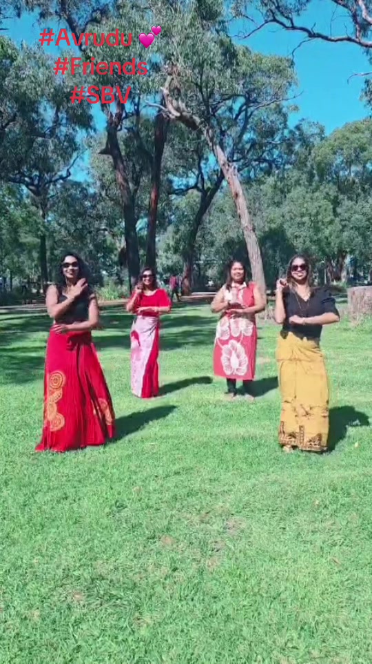 @kajinikusumitha