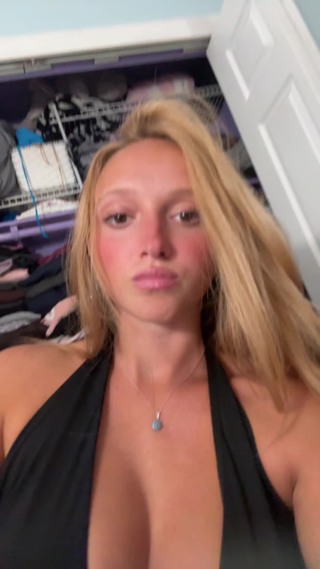 @Chloemangee