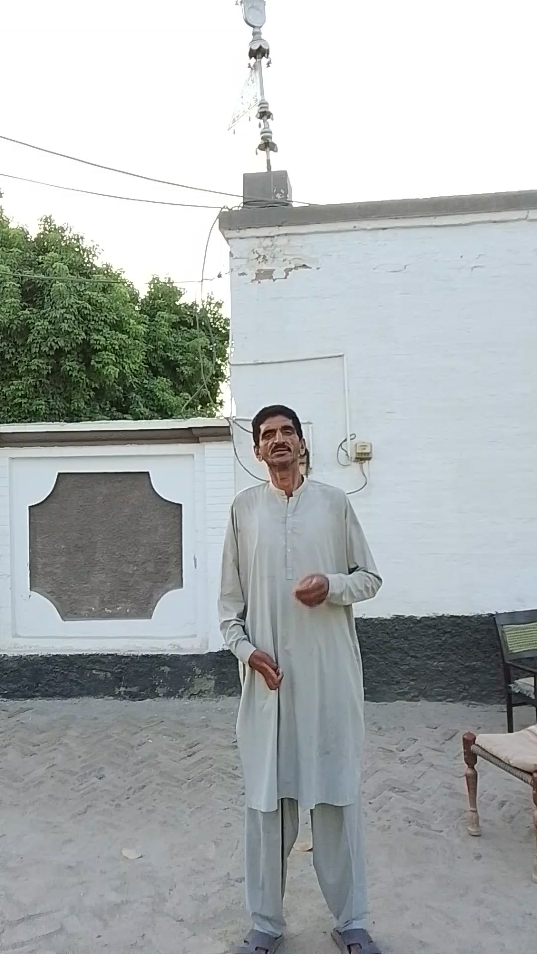 @m Khalid Abbas