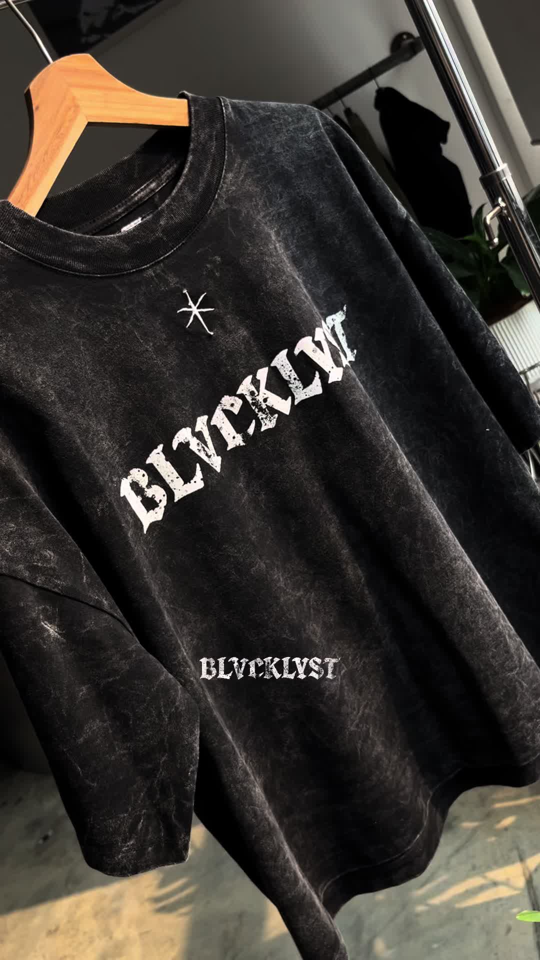 @BLVCKLYST