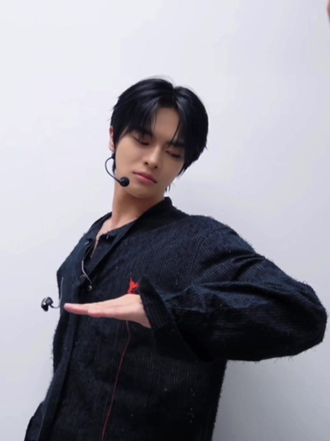 @spy ◟̽◞̽ ༘*