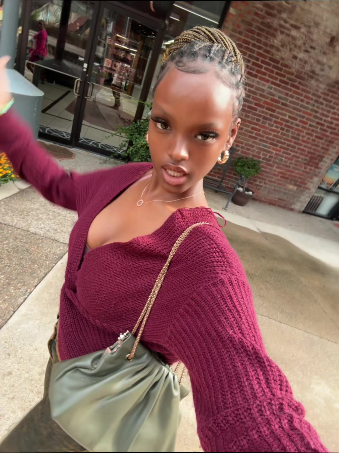 @randomgyal_c