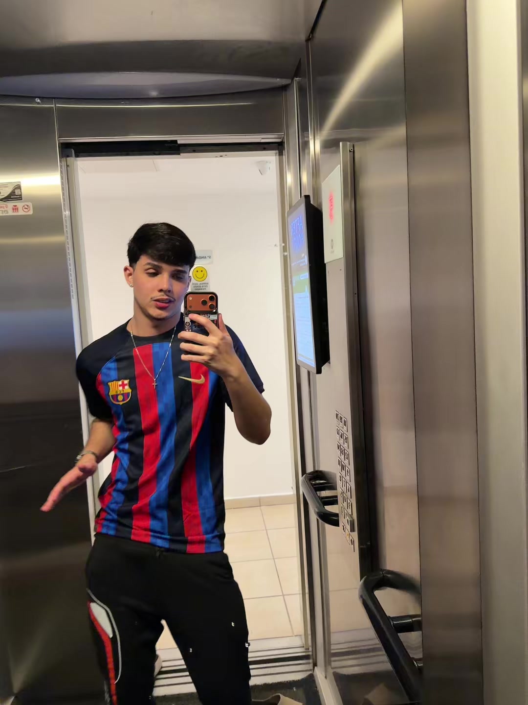 @Everton