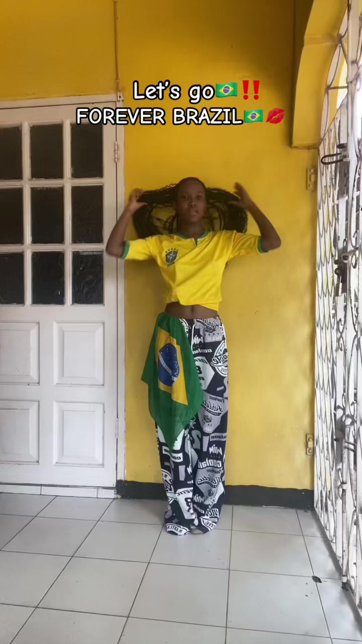 @LEXIA🇯🇲👩🏾&zwj;❤️&zwj;💋&zwj;👩🏽🇨🇳