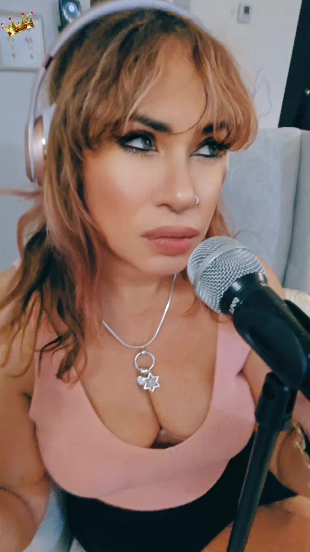 @Queen