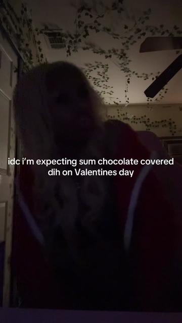 @SkylarRae🎀