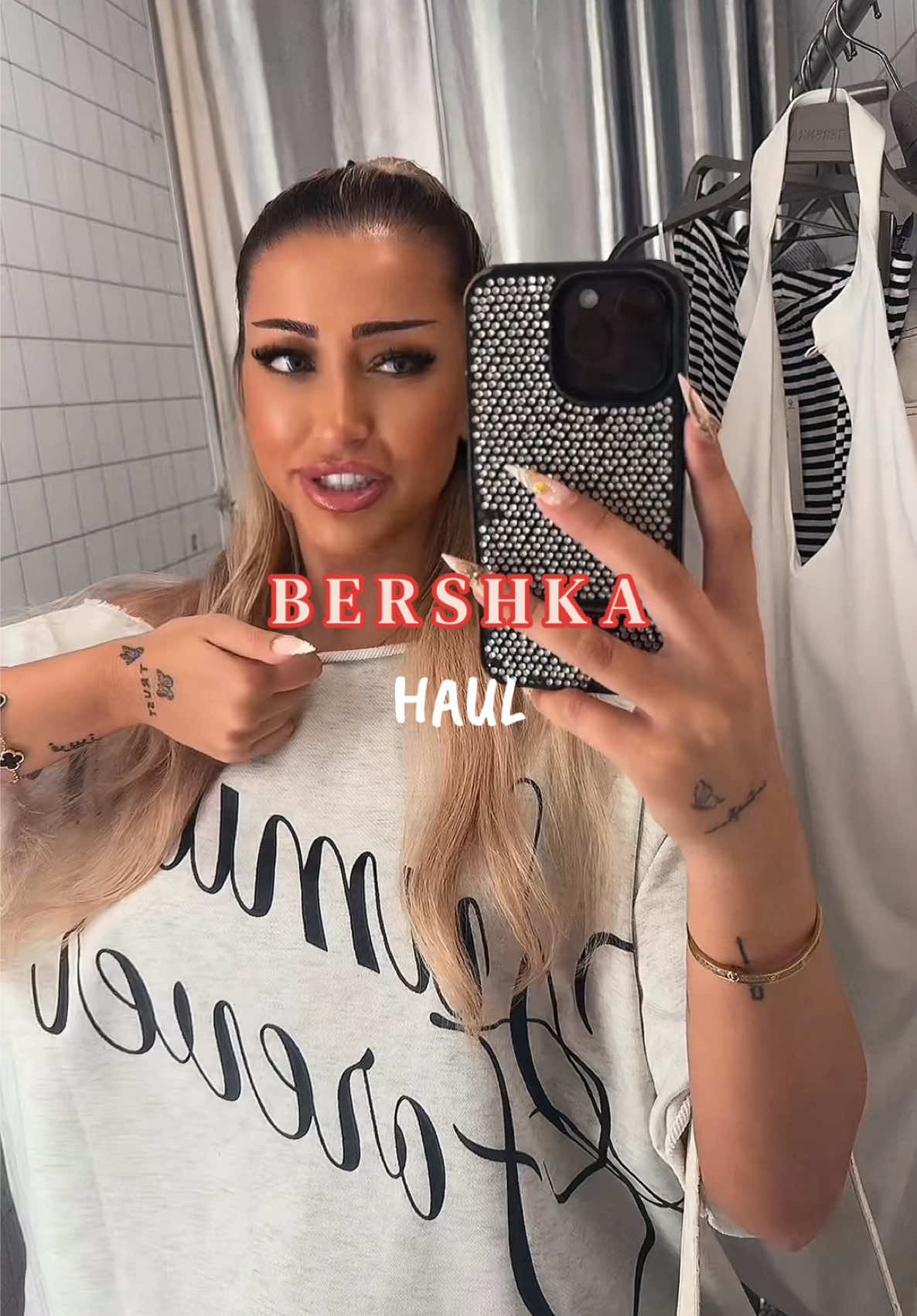 @laura moradi