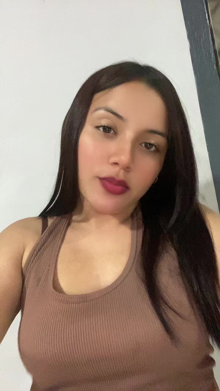 @Eleny Joya