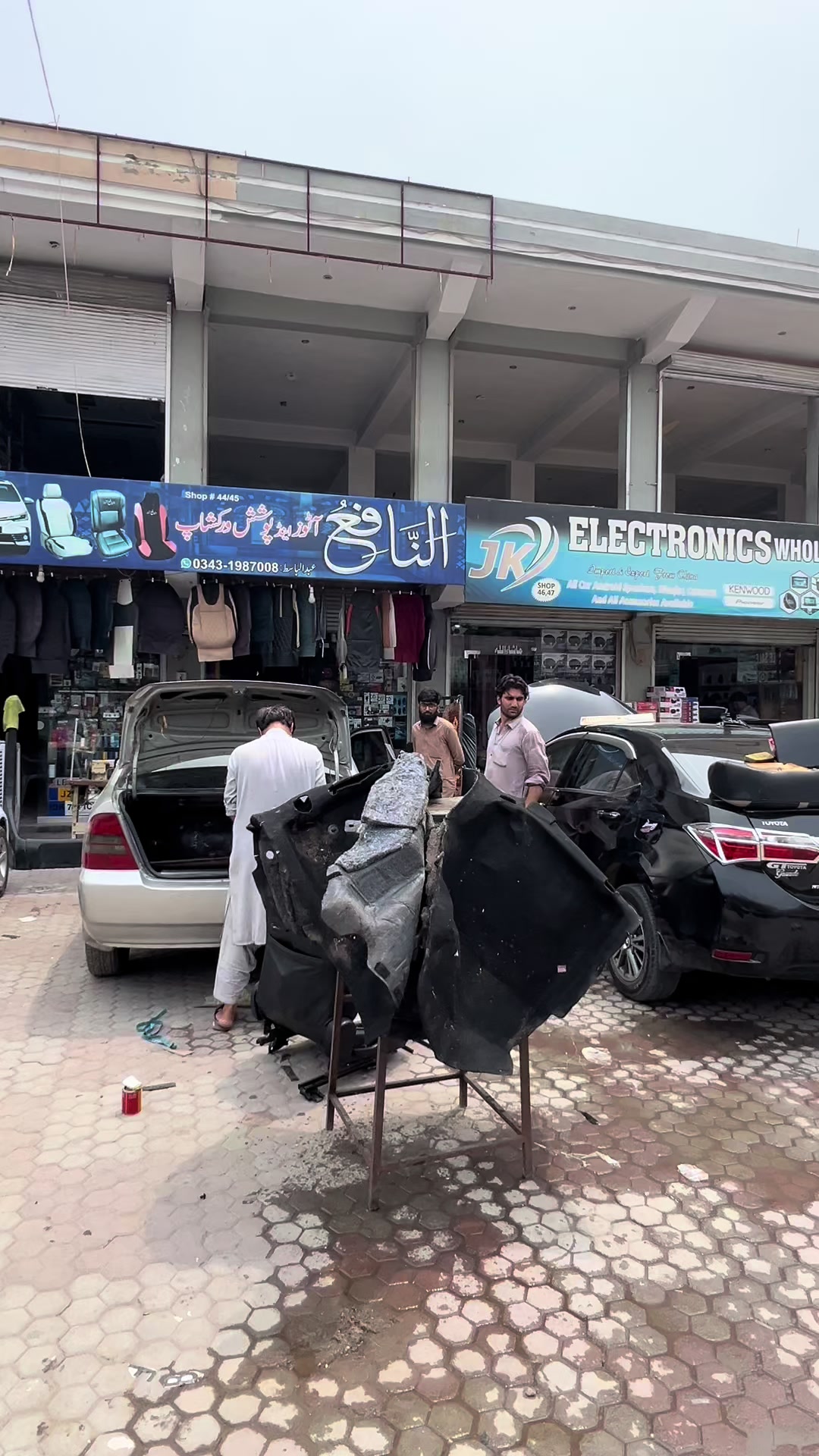 @النافع آٹو عدنان پلازہ پشاور
