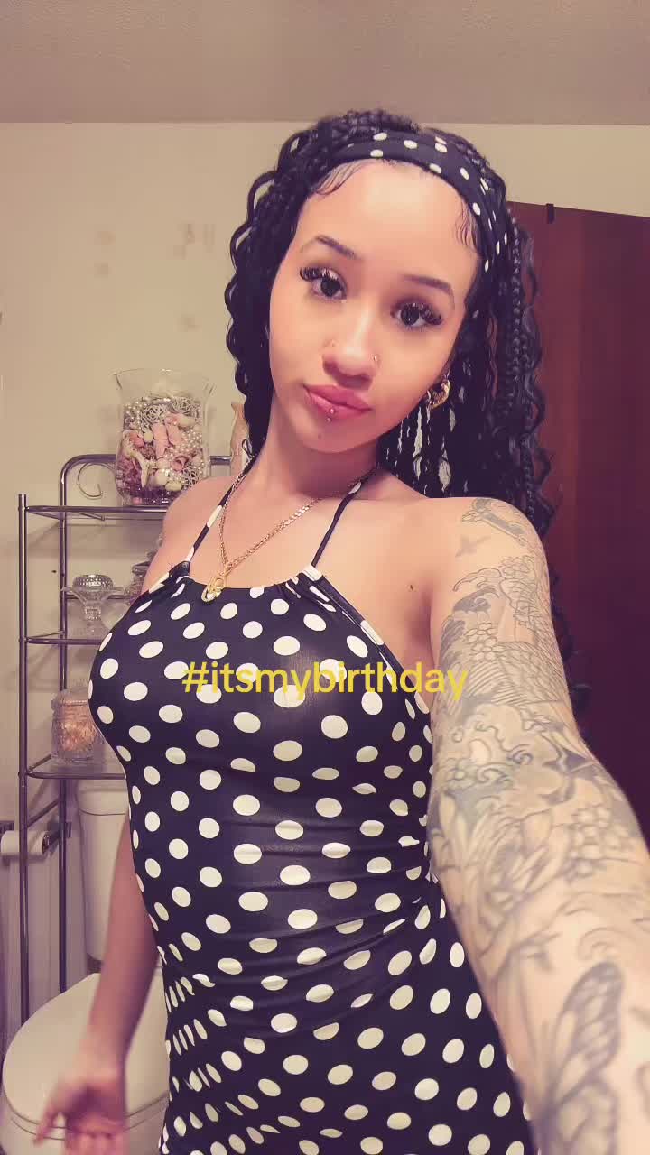 @yanelli