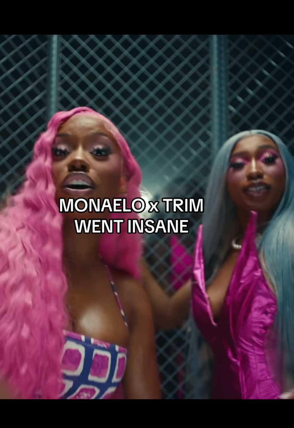 @Monalehoes | Fan Account