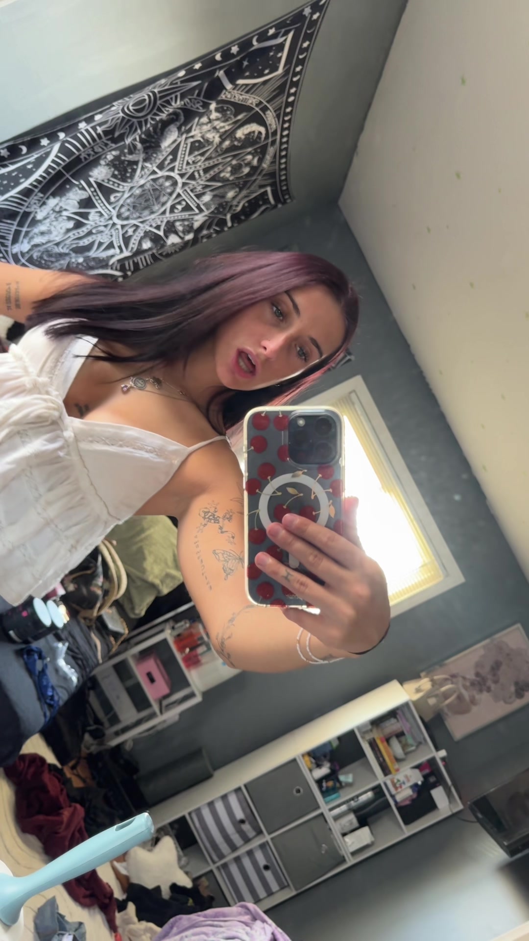 @annikaperryyy