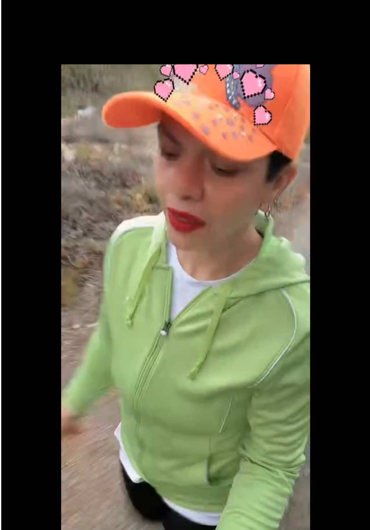 @vickisisepuede