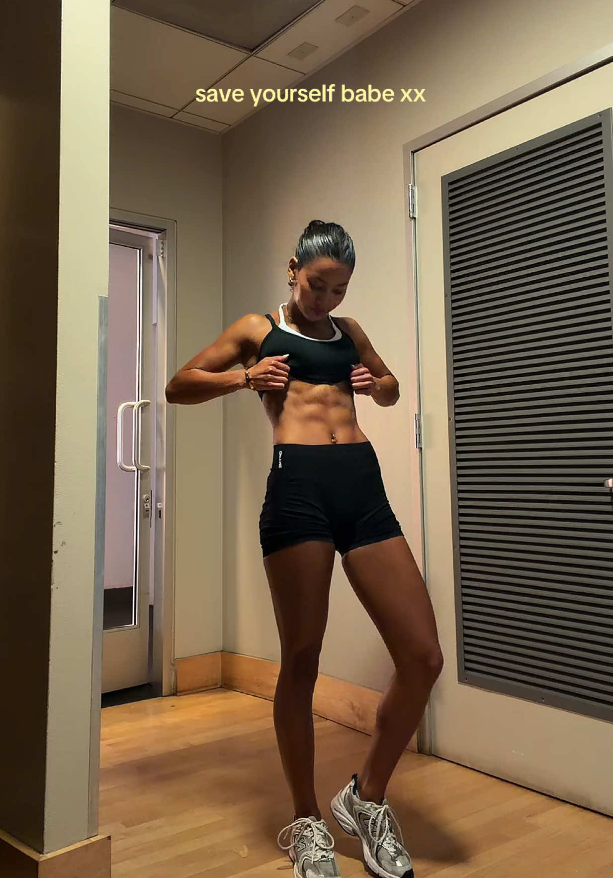 @MIYA PIERRE