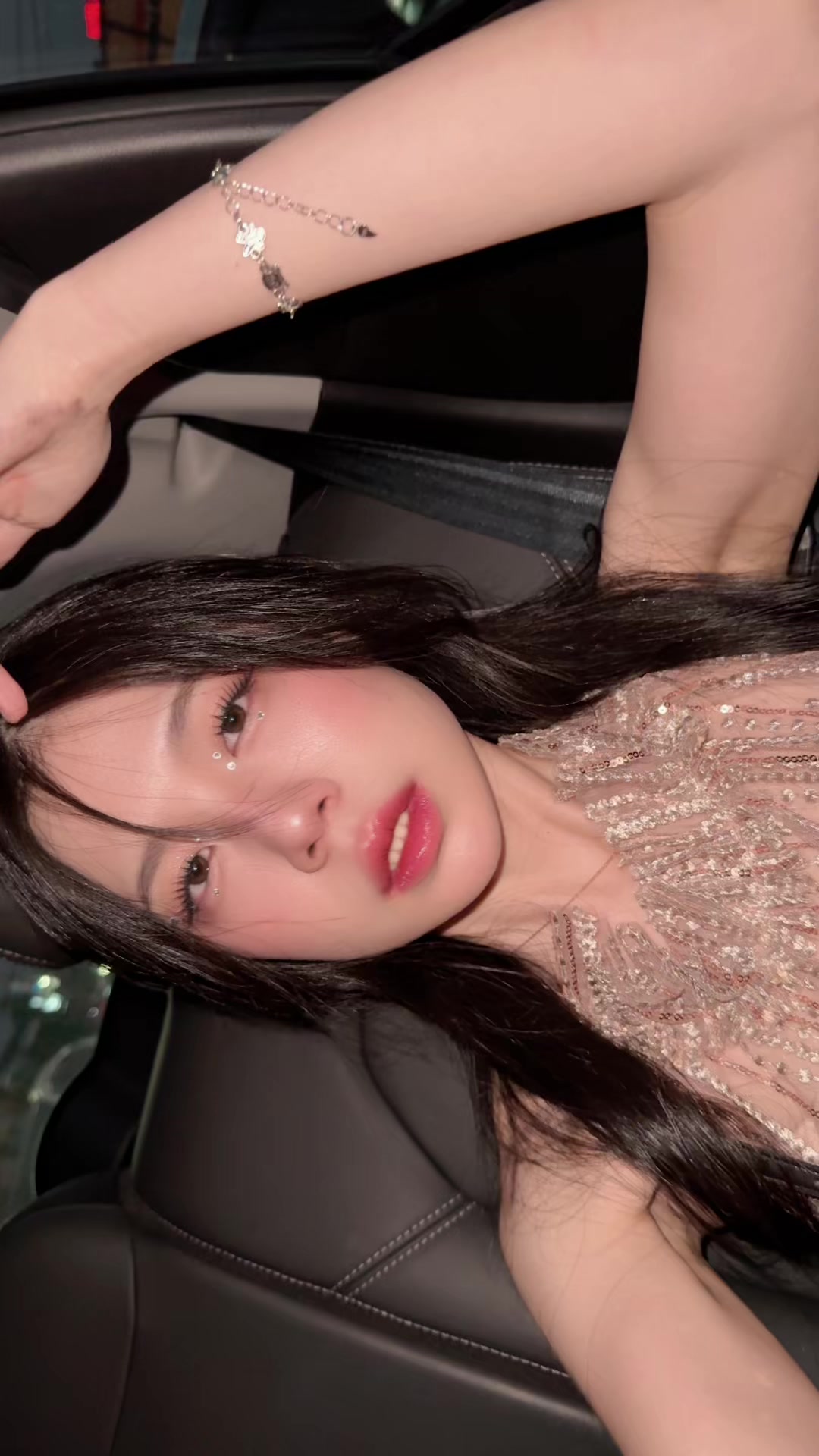 @whatsinjessy