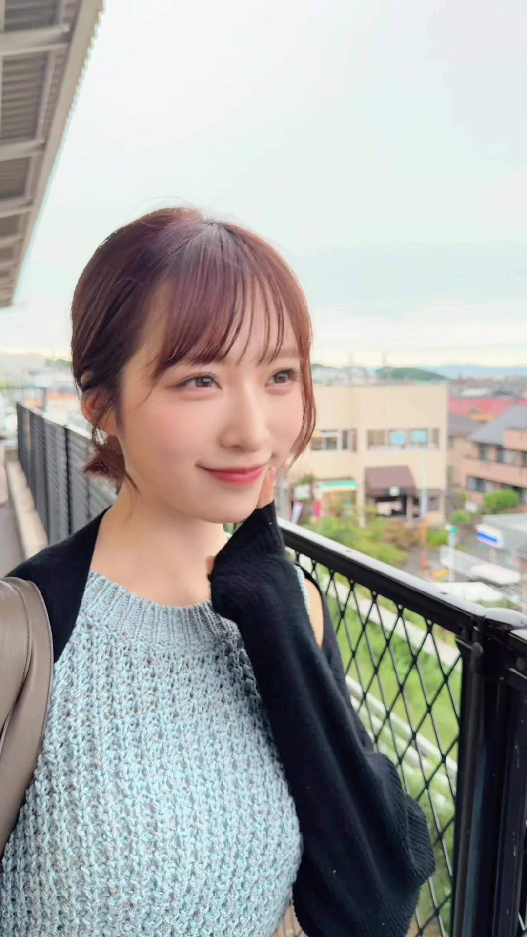 @小栗有以