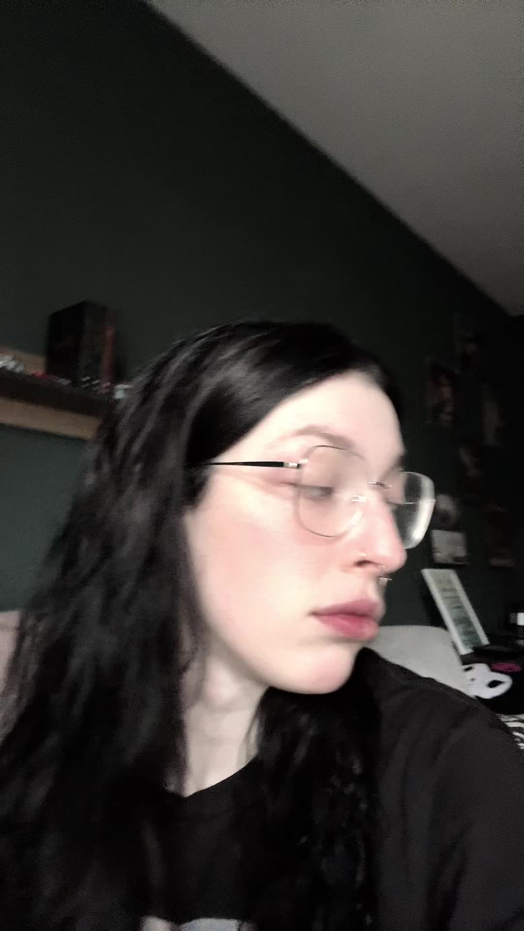 @𝑀𝑎𝑔𝑔𝑖𝑒 🦇