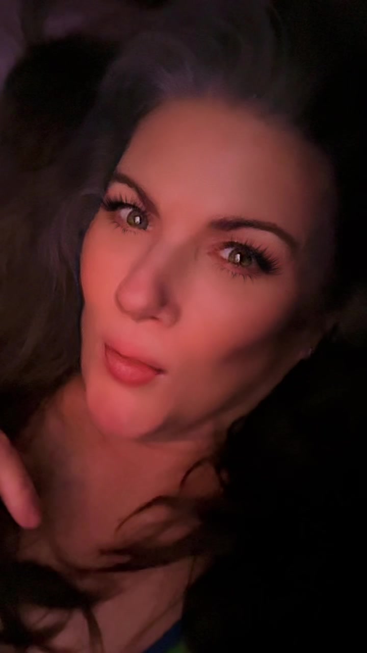 @Holly - GenX ❤️&zwj;🔥💋🤘🤗🏹