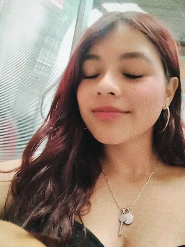 @V a l e n ♡