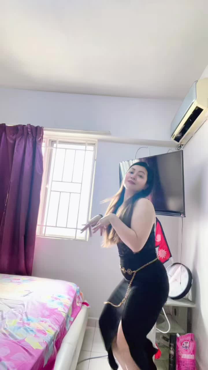 @😇👸SMILEY QUEEN👸😇