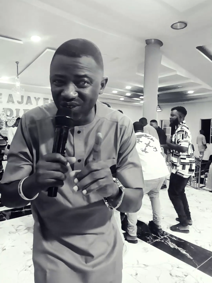 @Elijah Akintunde(Olorunkosobe)