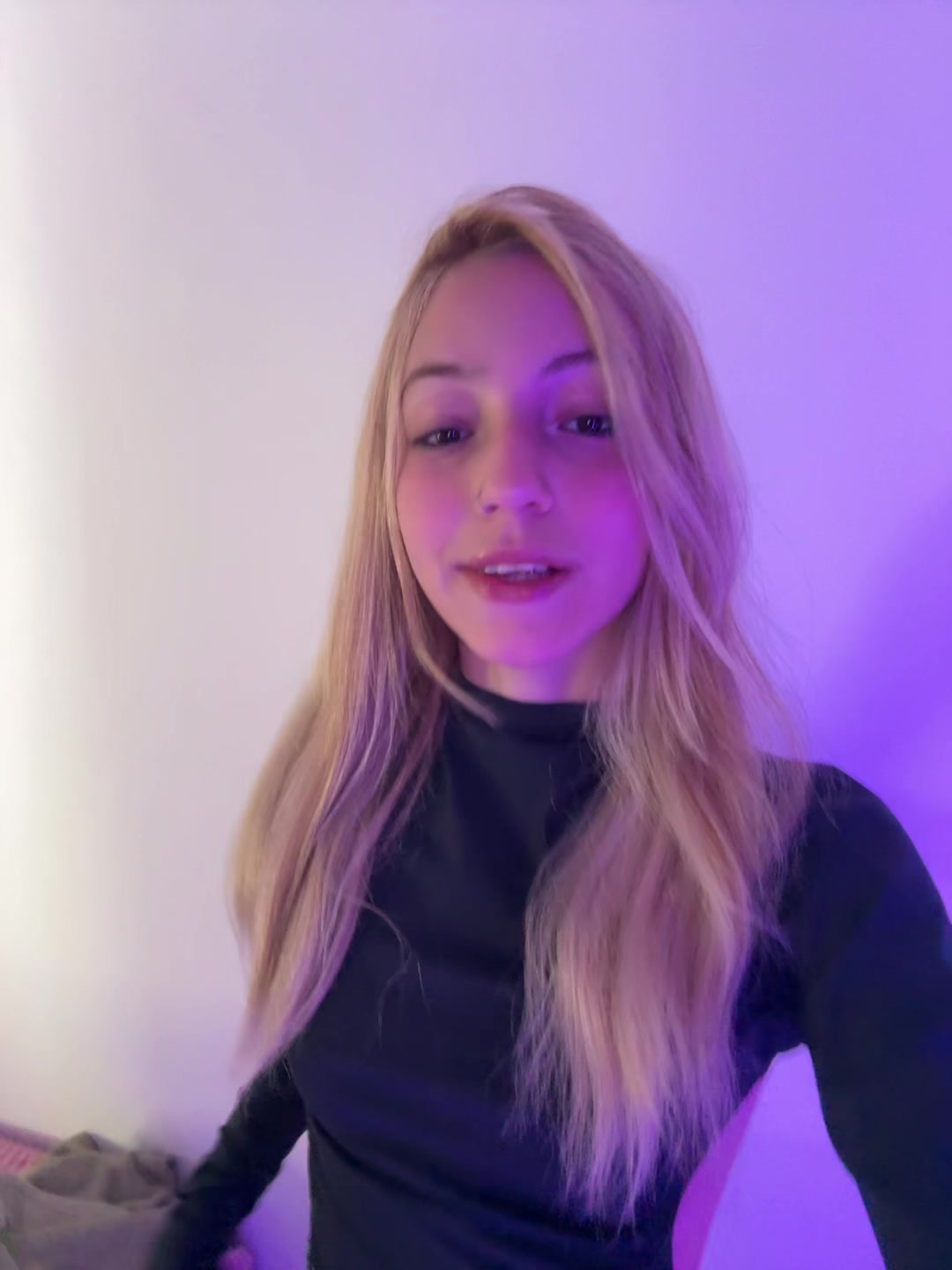 @Larinha 🐣