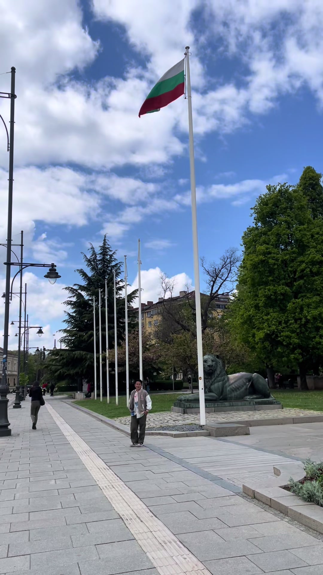 @Rijan Rai🇧🇬🇪🇺
