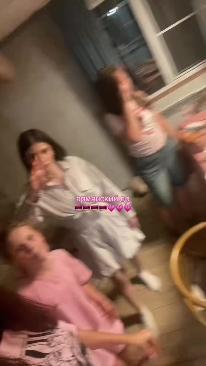 @elina🇦🇲