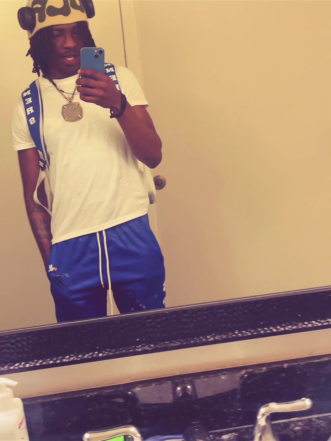 @🇧🇸