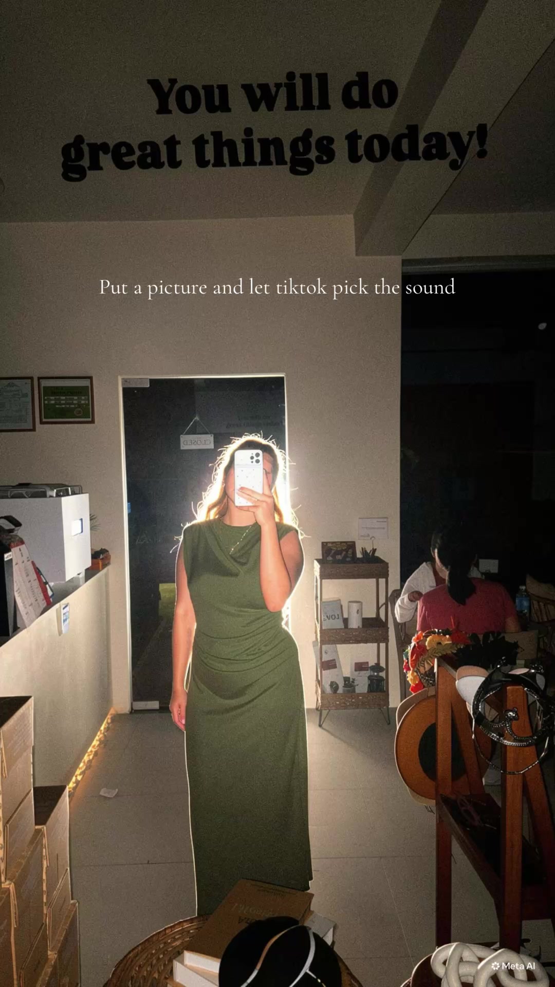 @notmoonic
