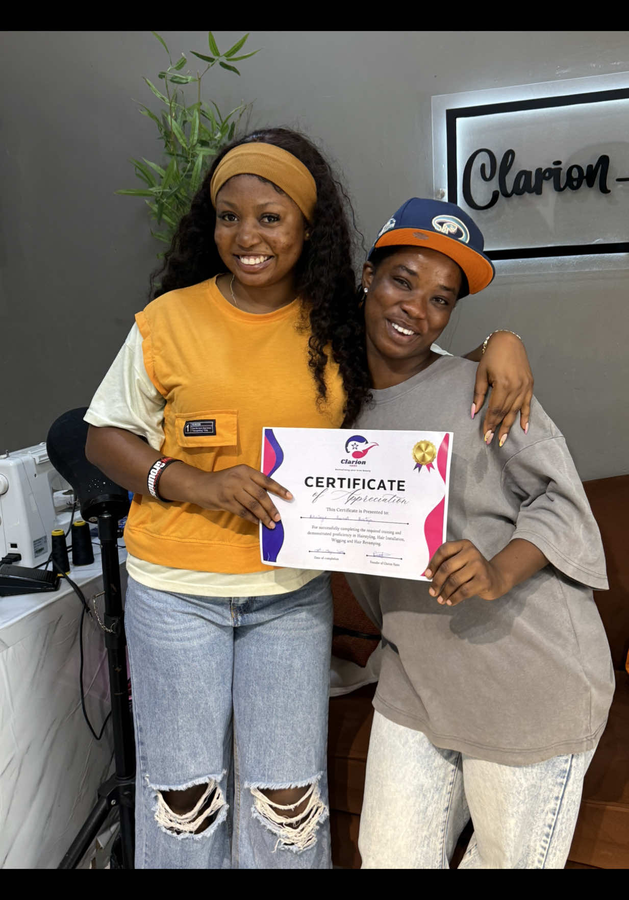 @Clarion_HAIRSTYLIST IN IBADAN