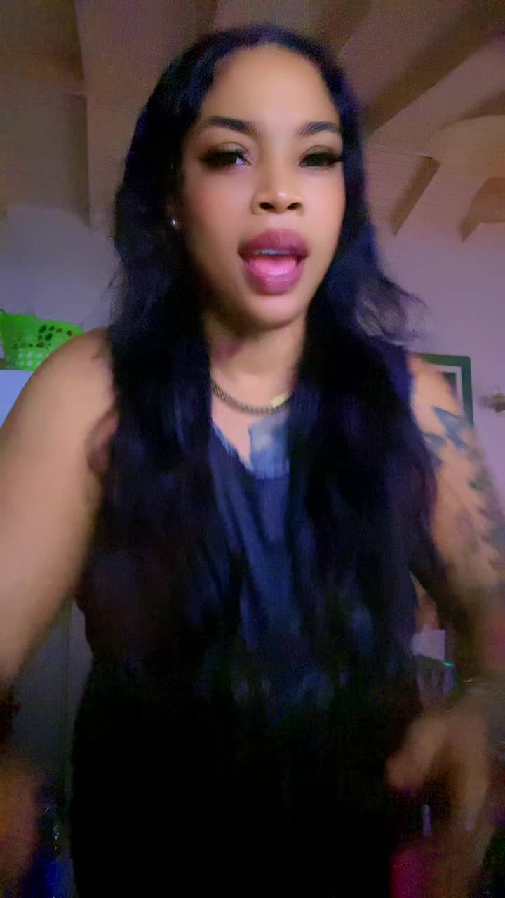 @Melissa Blake🇰🇳🇰🇳