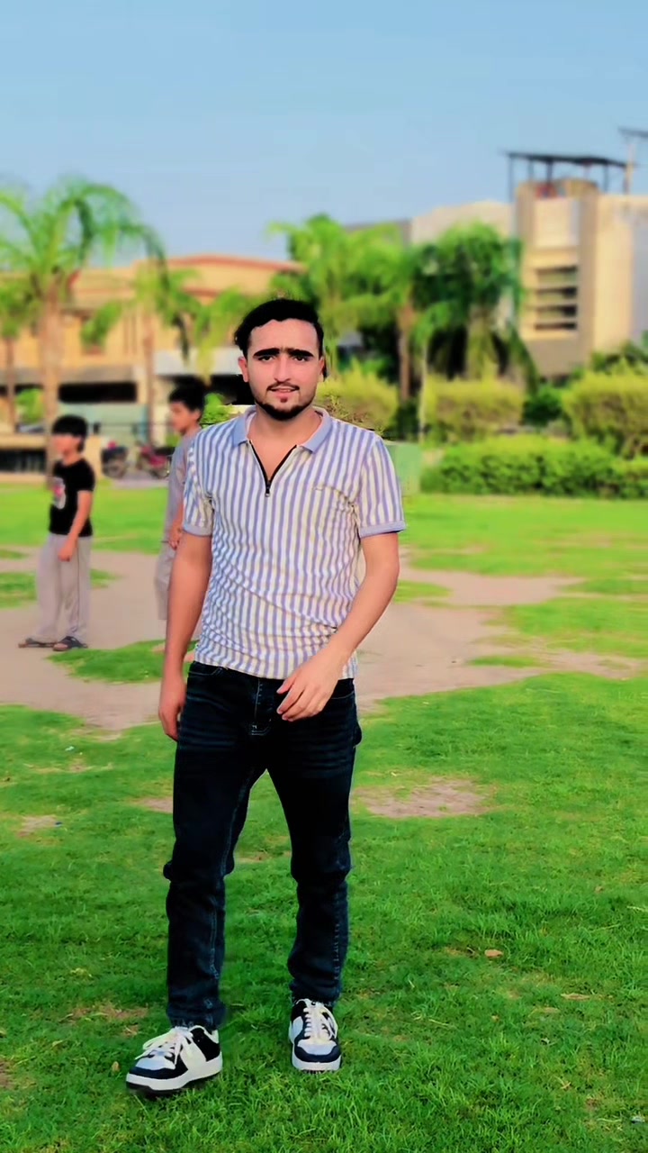 @Mr_ Zeeshan077