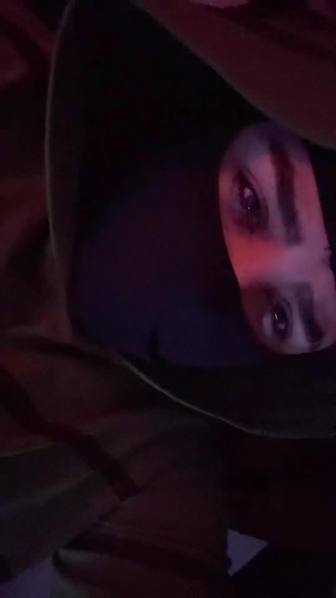 @🖤