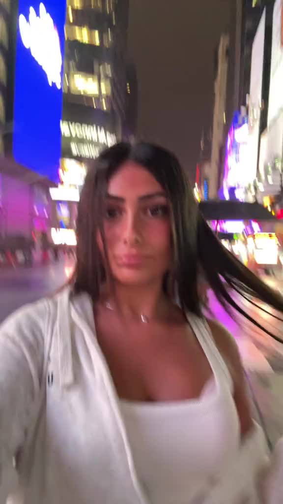 @Leahshamai