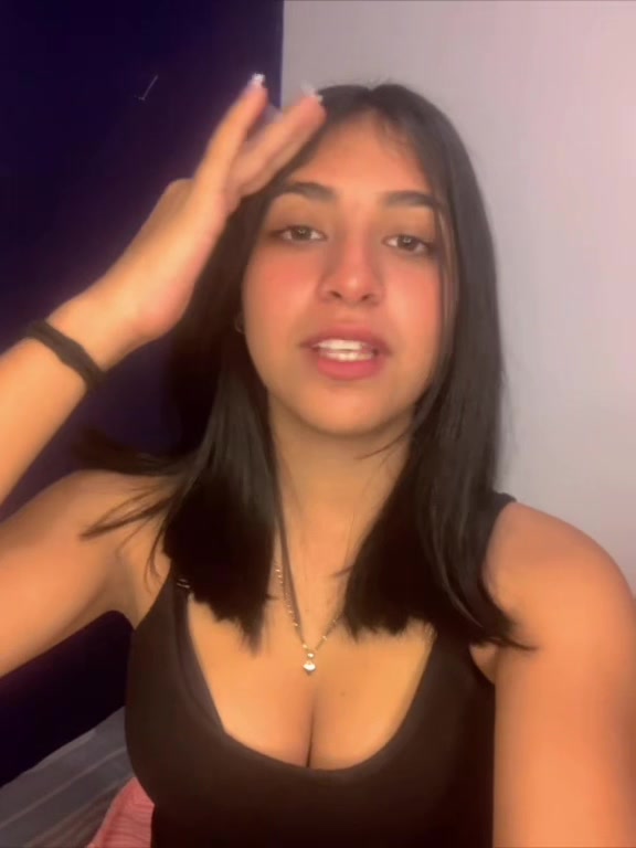 @Adriana🪻