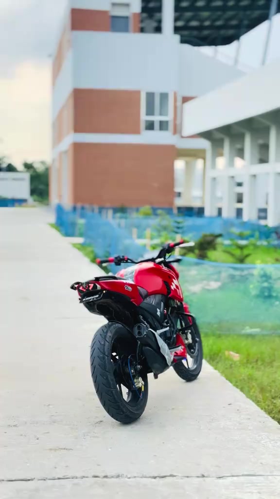 @🕊️R🫀