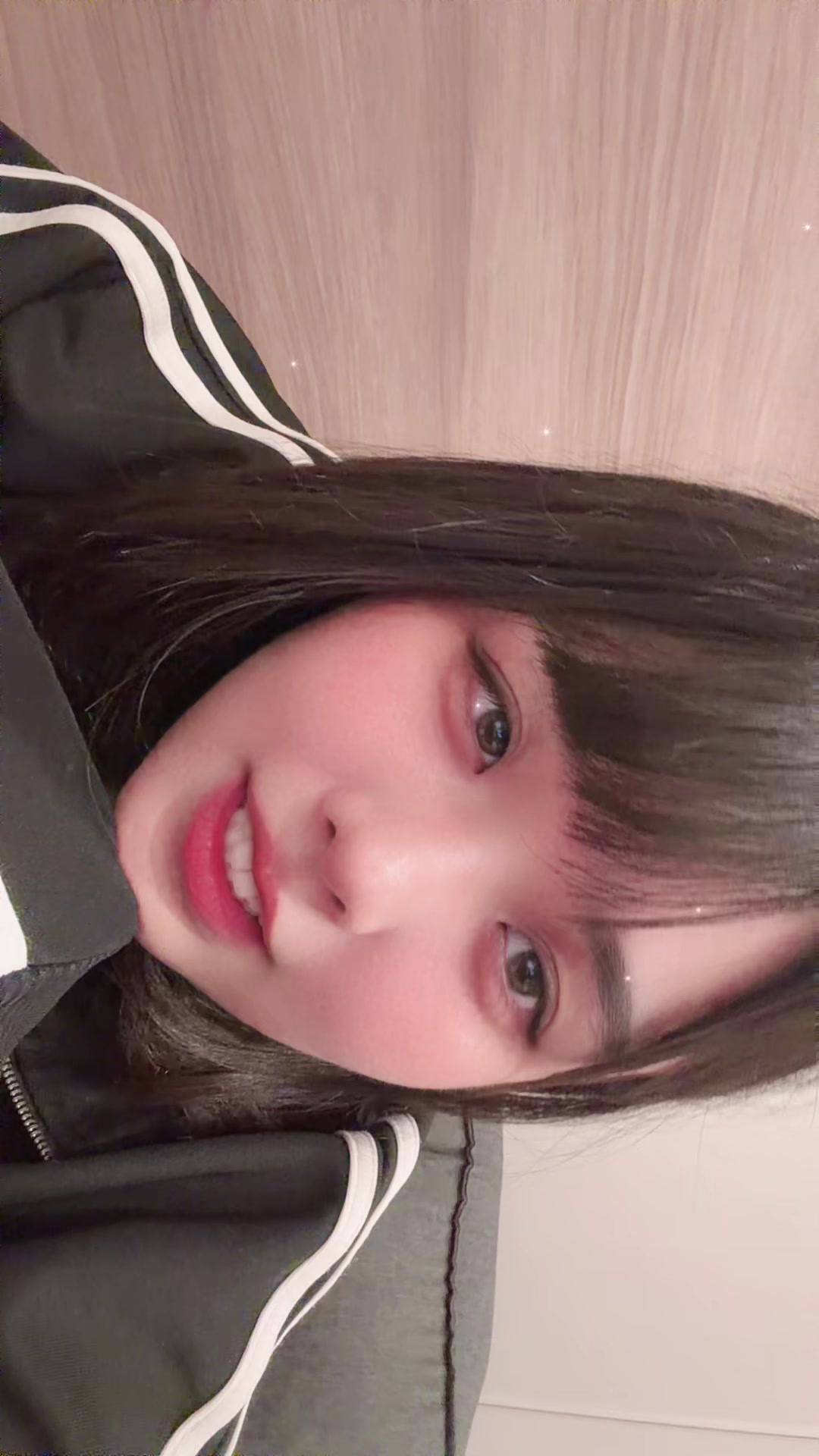 @りな