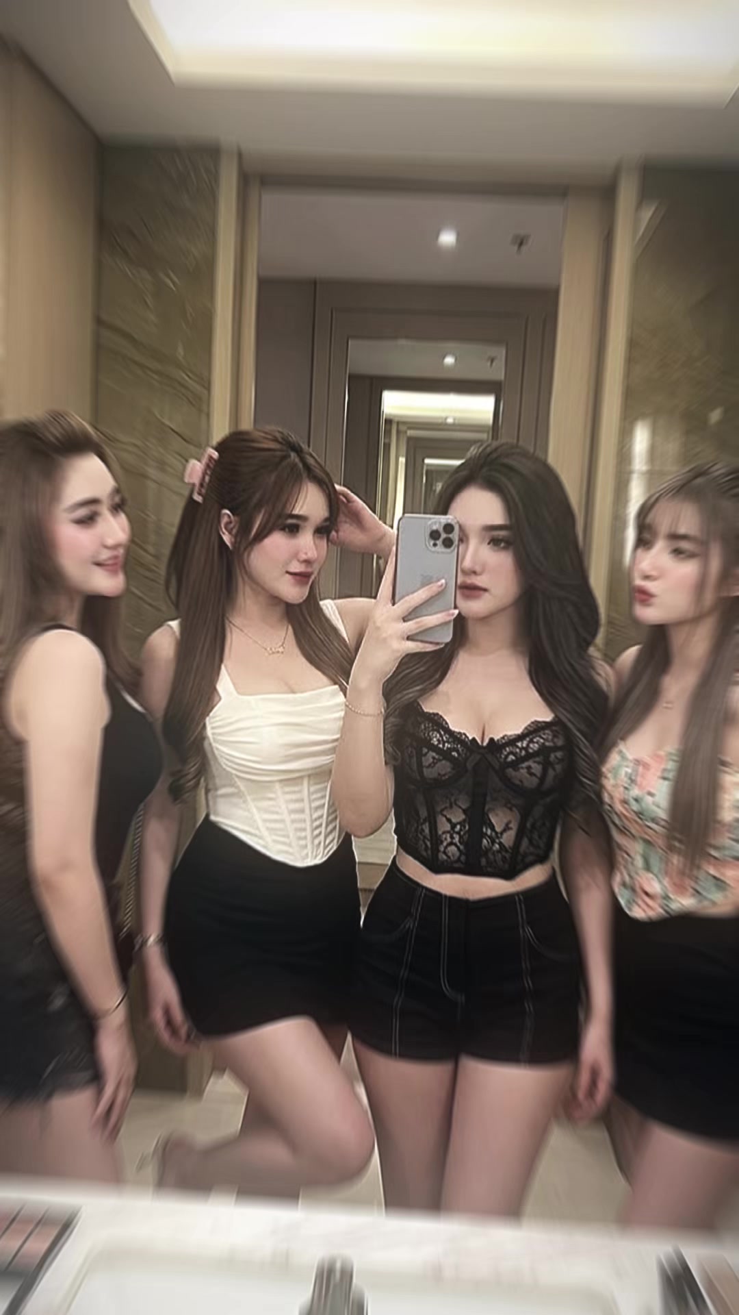 @O L L A ๐ฅ๐๏ธ