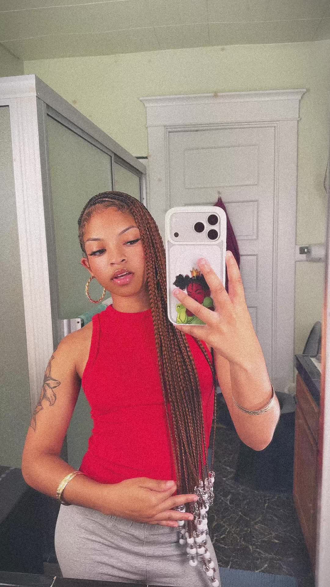 @thaonlyygirlyy